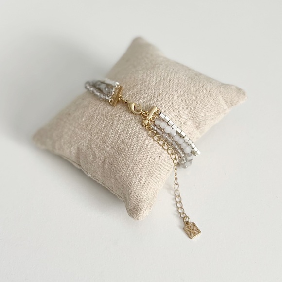 Beaded Three Strand Bracelet with Gold Toned Clasp - Picture 3 of 10